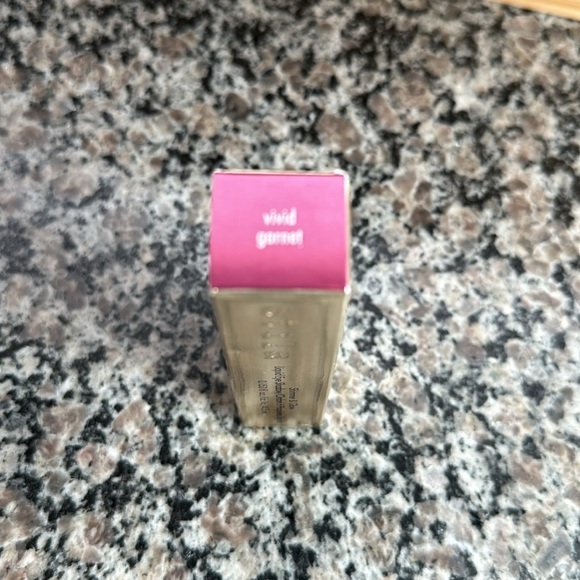 Stilla Shimmer & Glow Liquid Eyeshadow Vivid Garnet NEW - Picture 2 of 6